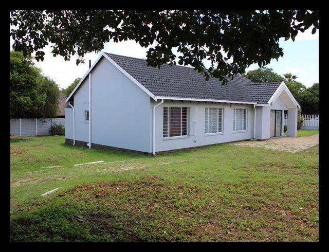 3 BEDROOM HOUSE FOR SALE IN FREEWAY PARK